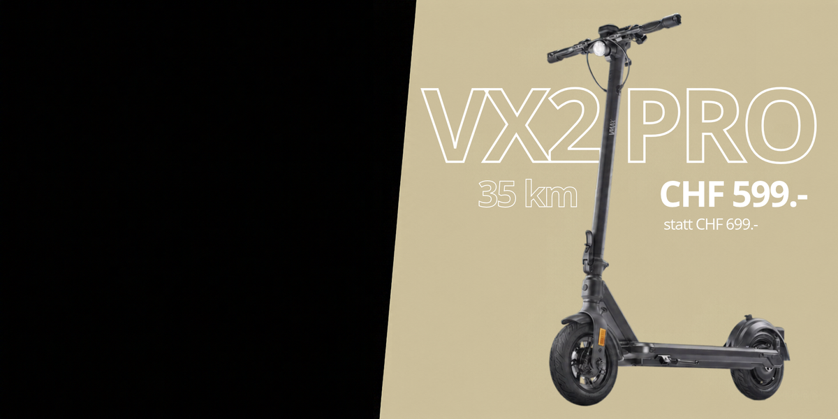 VX2 Pro Elektroscooter in Schwarz, Reichweite bis 35 km, Preis CHF 599, reduziert von CHF 699.