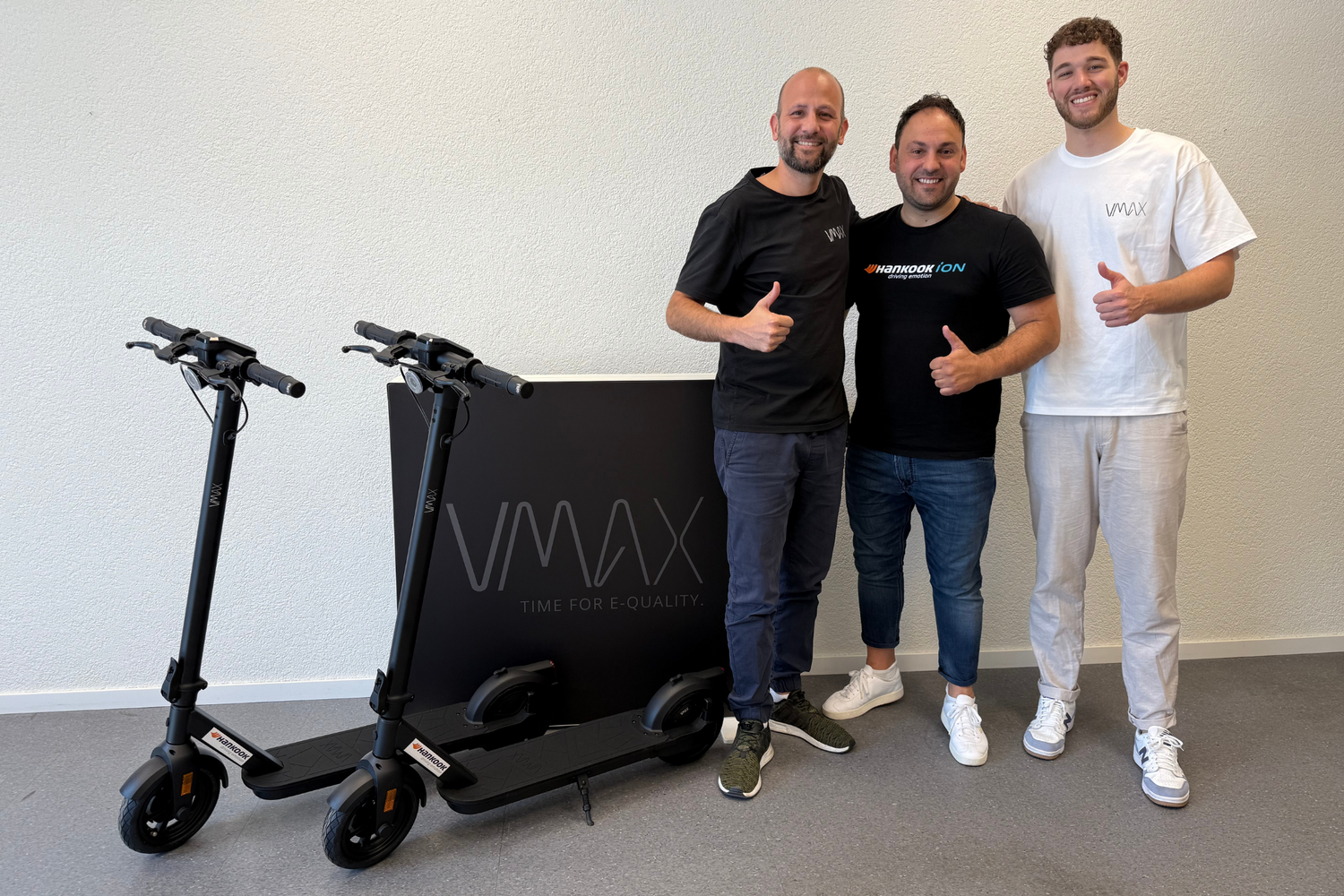 Hankook setzt auf VMAX E-Scooter für starke Markenpräsenz